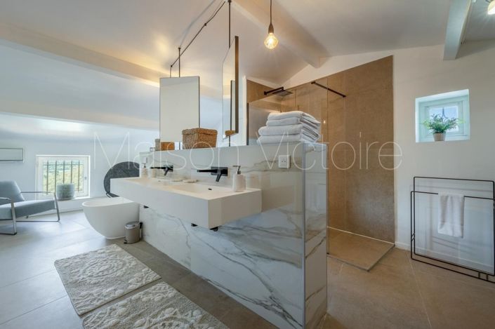 Image No.26-Maison de 6 chambres à vendre à Gordes