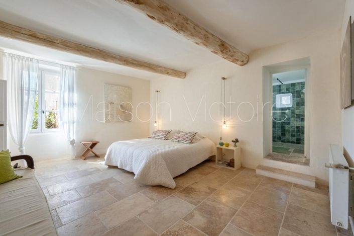 Image No.19-4 Bed House for sale