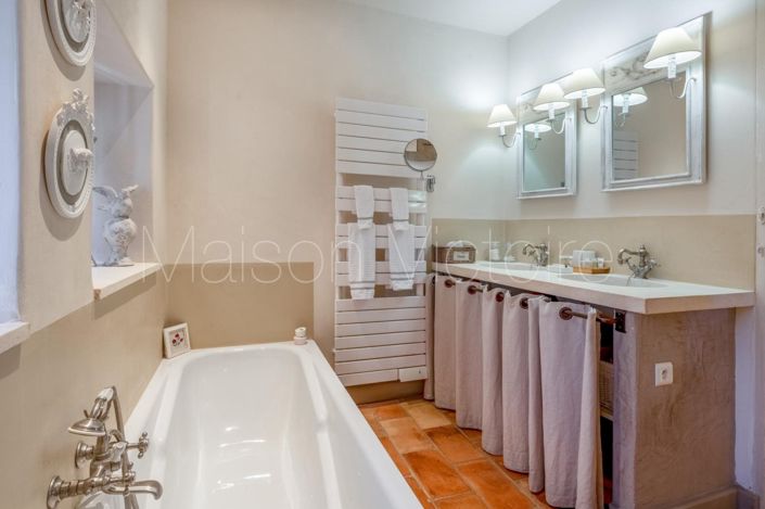 Image No.15-3 Bed House for sale