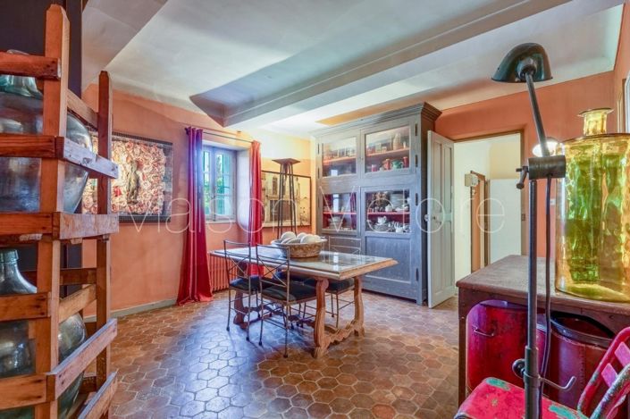 Image No.18-7 Bed House for sale