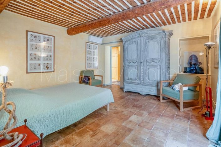 Image No.23-7 Bed House for sale