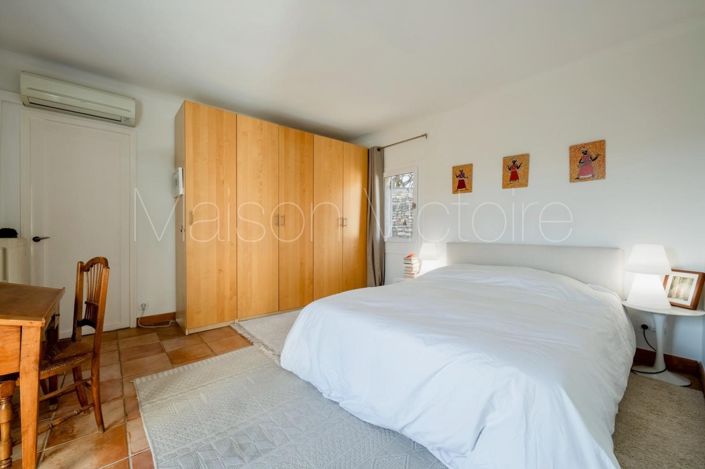 Image No.17-3 Bed House for sale