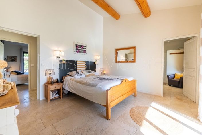 Image No.20-4 Bed House for sale