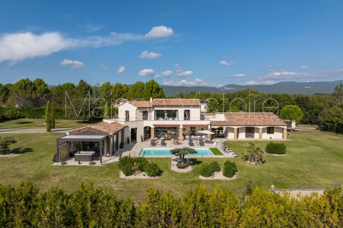 Image No.8-4 Bed House for sale