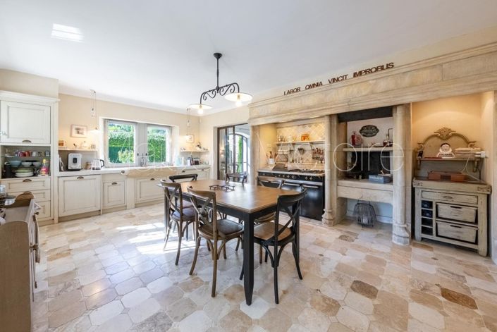 Image No.16-5 Bed House for sale