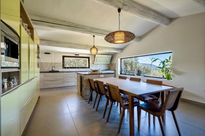 Image No.18-5 Bed House for sale