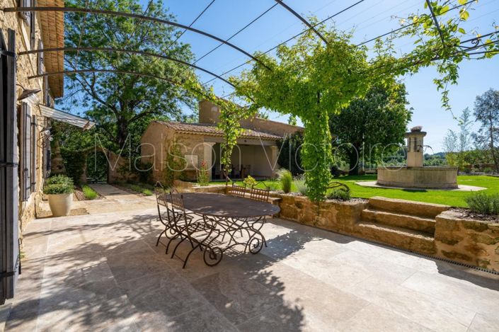 Image No.2-Maison de 8 chambres à vendre à Oppède