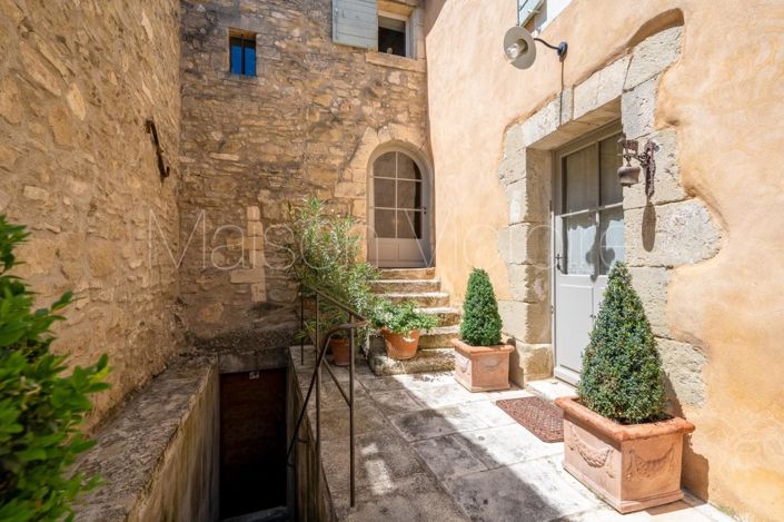 Image No.4-5 Bed House for sale