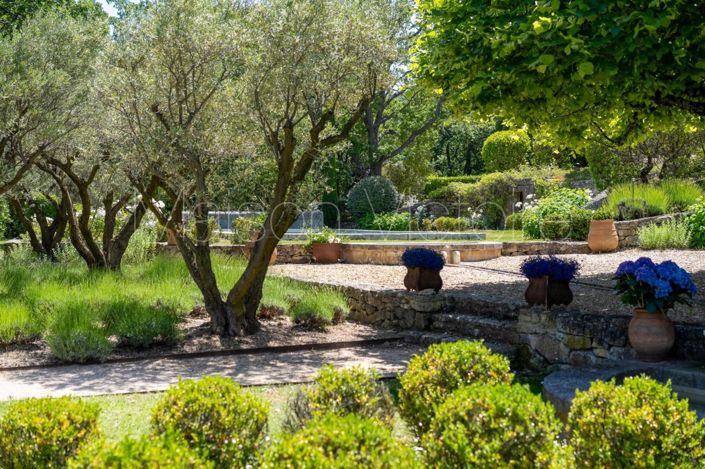 Image No.9-5 Bed House for sale