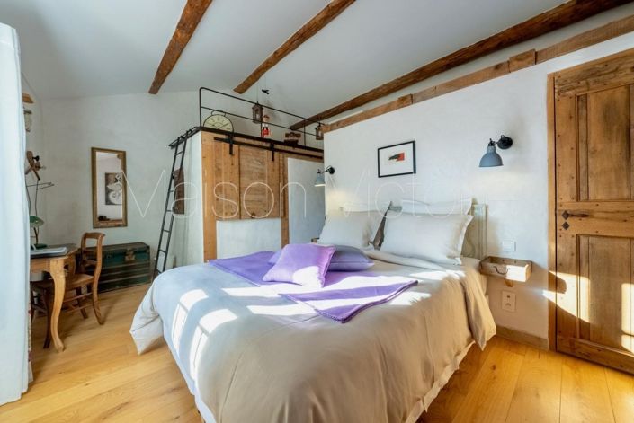 Image No.17-6 Bed House for sale