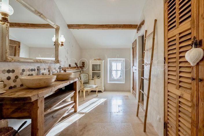 Image No.19-6 Bed House for sale