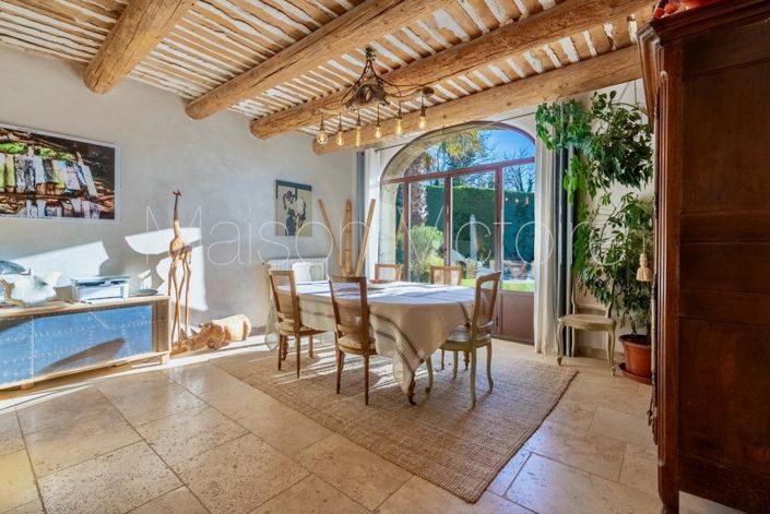 Image No.9-6 Bed House for sale