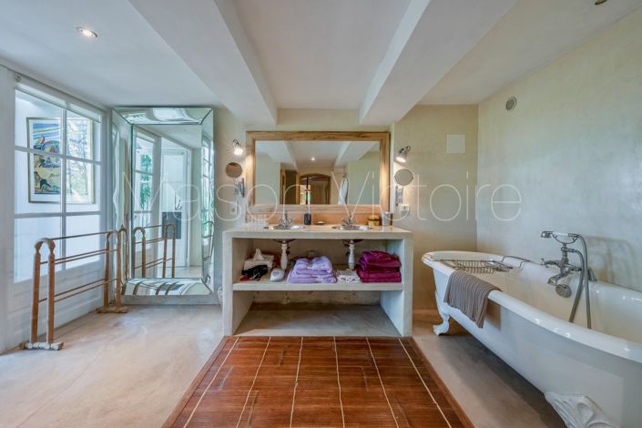 Image No.28-9 Bed House for sale