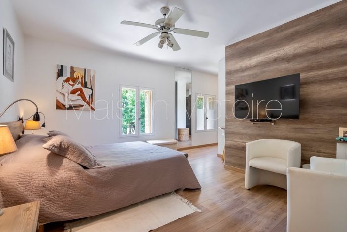 Image No.16-7 Bed House for sale