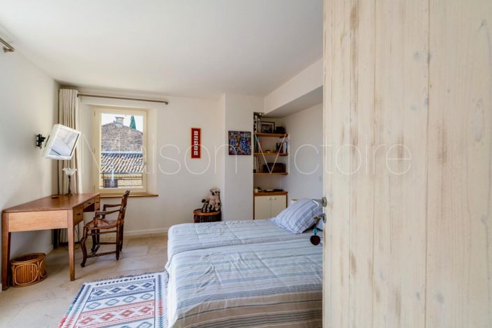 Image No.14-3 Bed House for sale