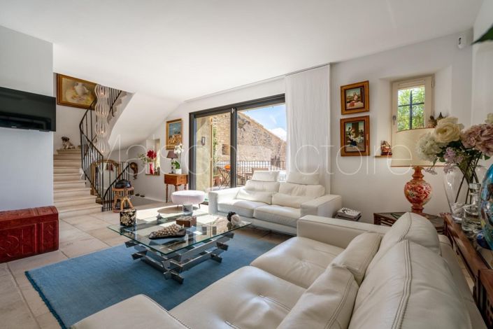 Image No.2-3 Bed House for sale