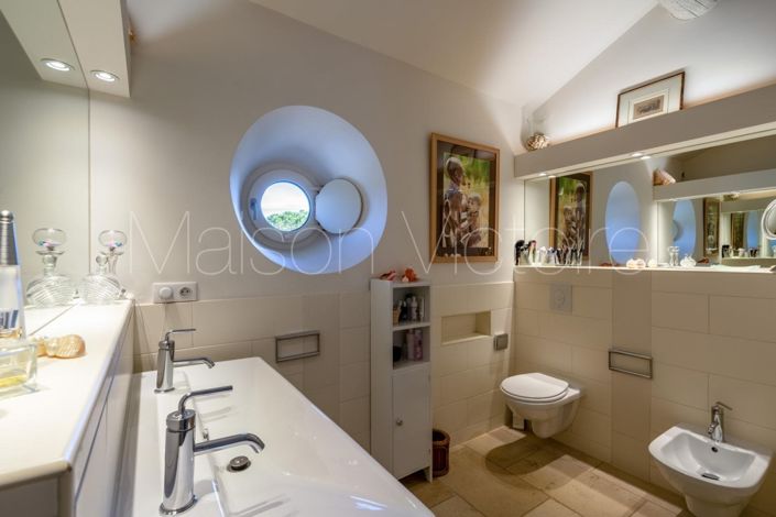 Image No.20-3 Bed House for sale