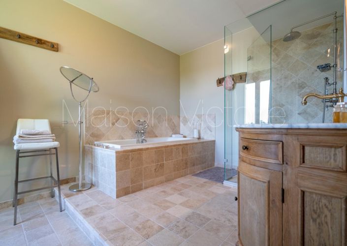 Image No.14-8 Bed House for sale