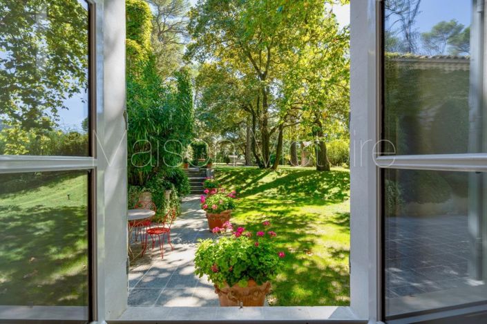 Image No.16-6 Bed House for sale