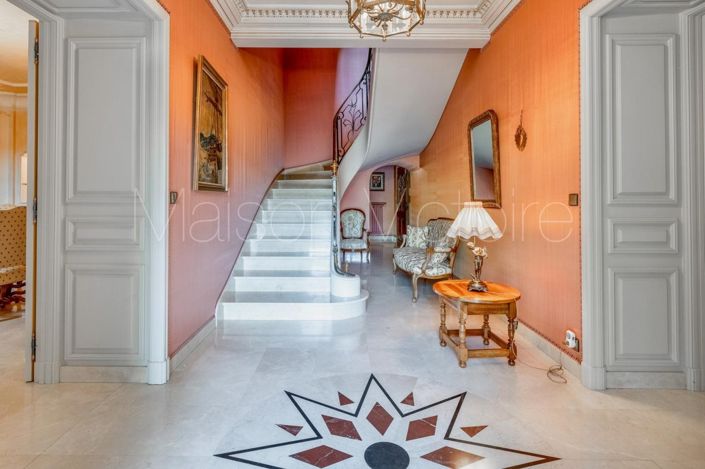 Image No.17-6 Bed House for sale