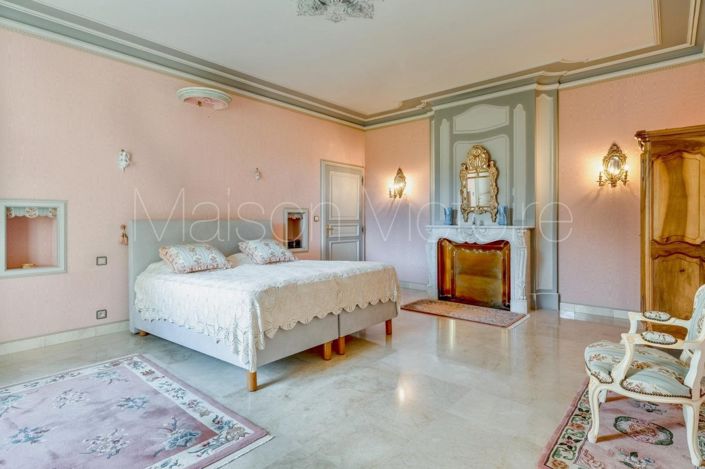 Image No.21-6 Bed House for sale