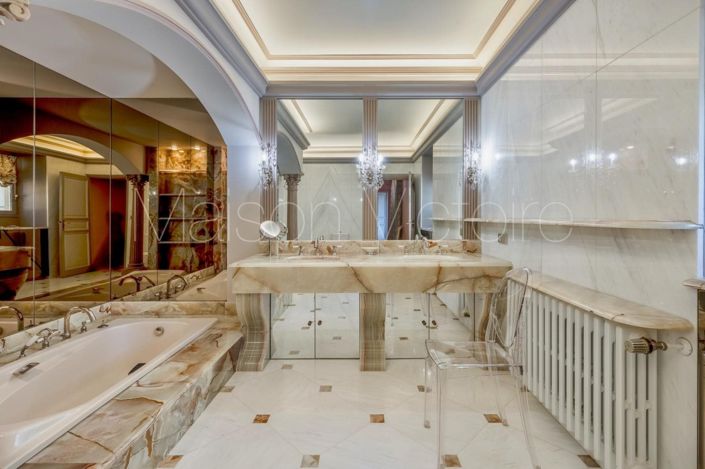 Image No.27-6 Bed House for sale