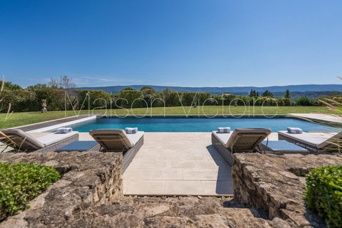 Image No.2-8 Bed House for sale