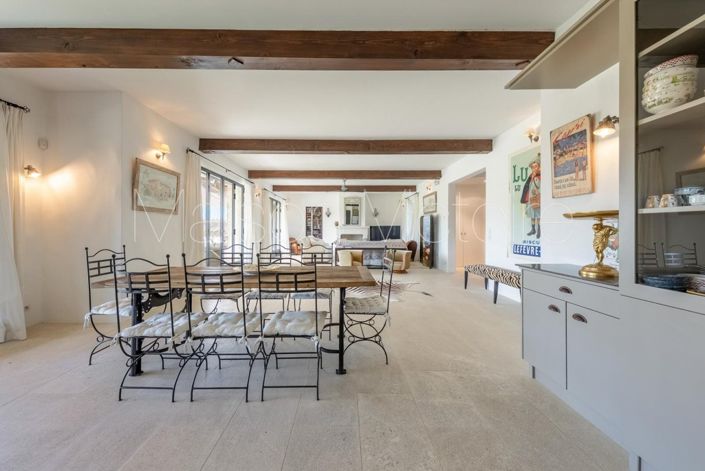 Image No.20-8 Bed House for sale