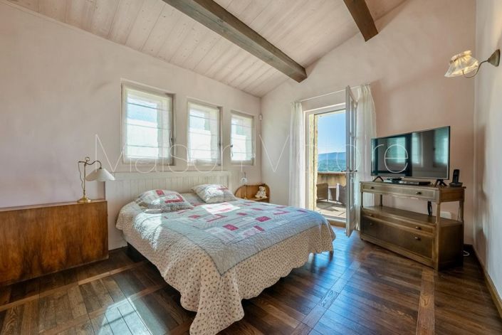 Image No.23-8 Bed House for sale