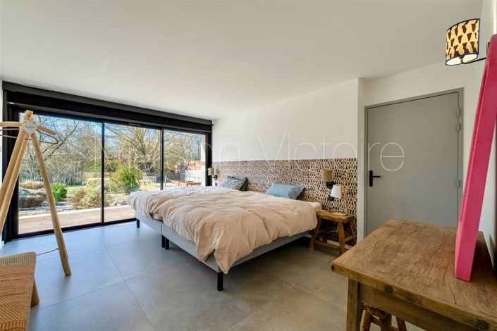 Image No.15-2 Bed House for sale