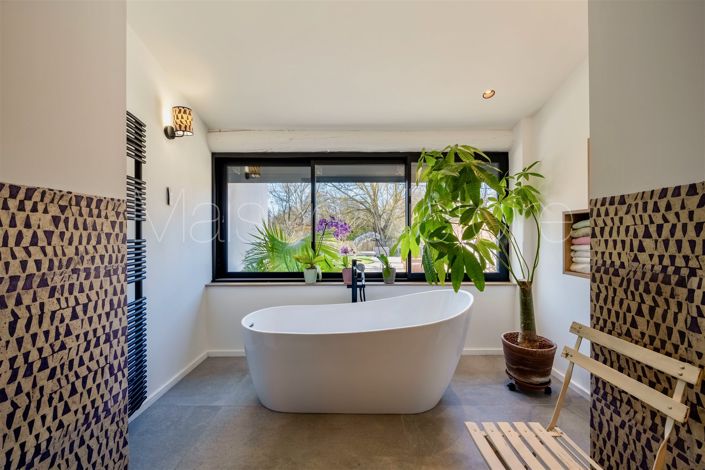 Image No.18-2 Bed House for sale