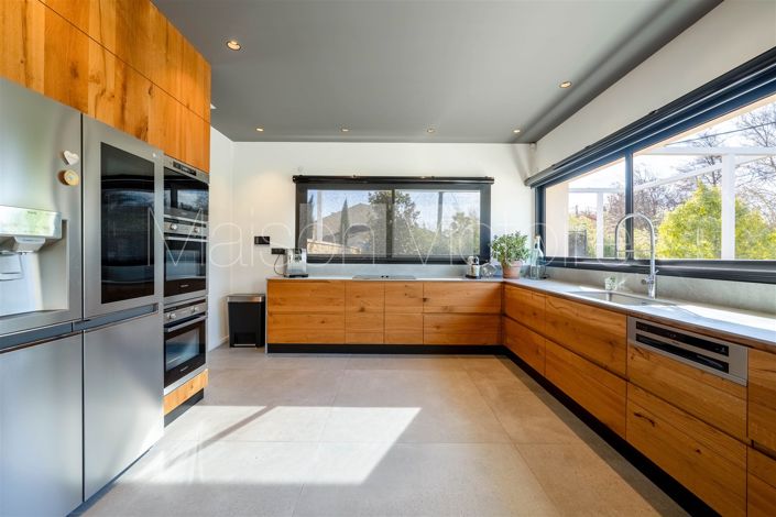 Image No.3-2 Bed House for sale