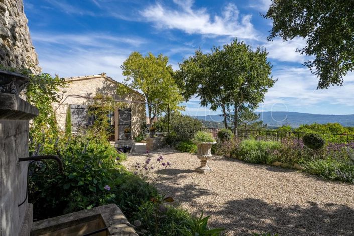 Image No.8-1 Bed House for sale