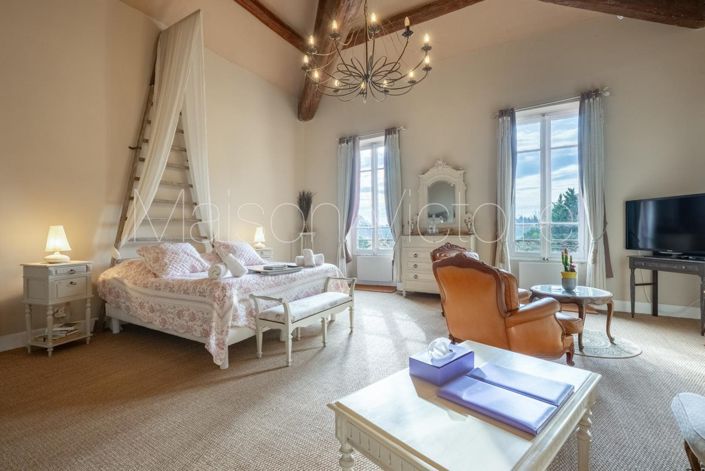 Image No.14-10 Bed House for sale