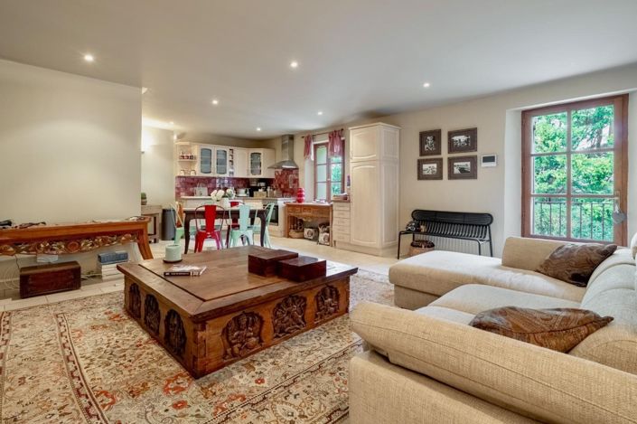 Image No.22-10 Bed House for sale