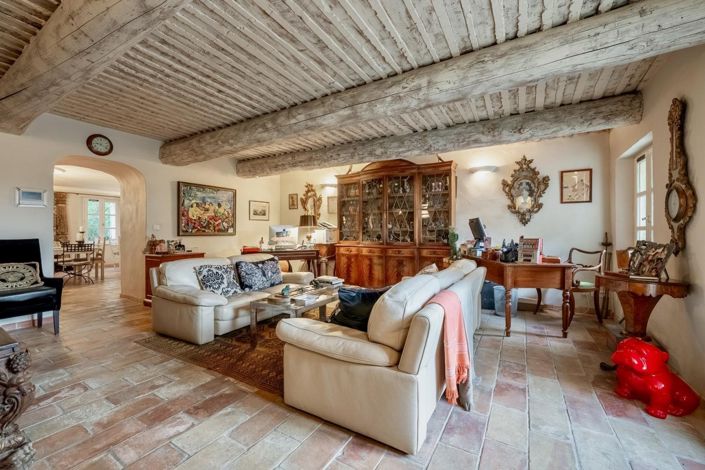 Image No.9-10 Bed House for sale