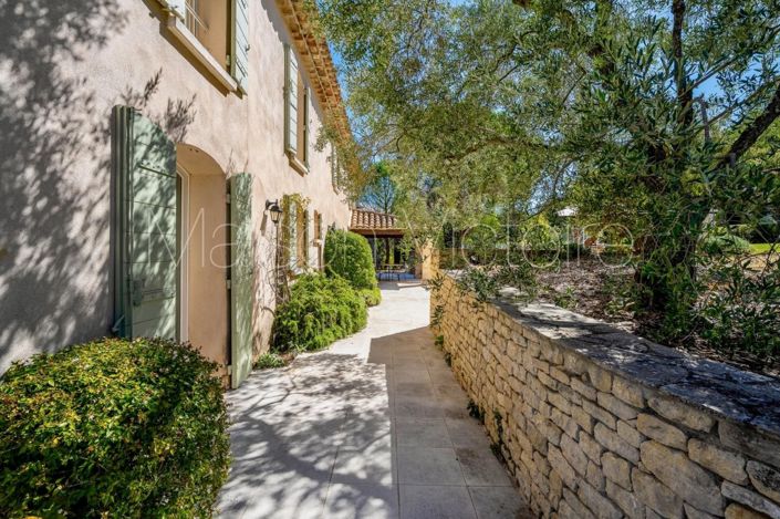 Image No.4-5 Bed House for sale