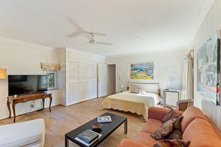 Image No.15-6 Bed House for sale