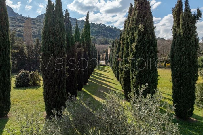 Image No.2-6 Bed House for sale