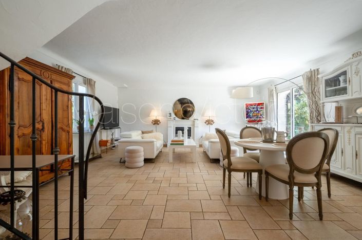 Image No.14-3 Bed House for sale