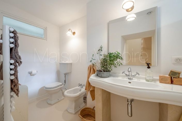 Image No.9-Maison de 4 chambres à vendre à Gordes