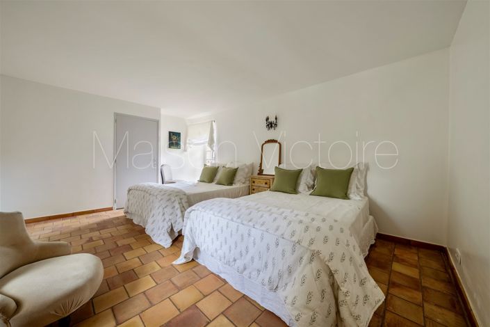 Image No.16-Maison de 7 chambres à vendre à Oppède