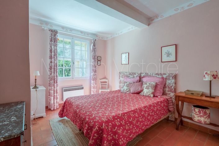 Image No.11-5 Bed House for sale