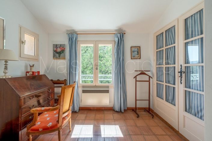 Image No.13-5 Bed House for sale