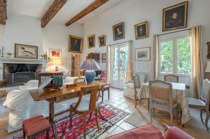 Image No.6-5 Bed House for sale