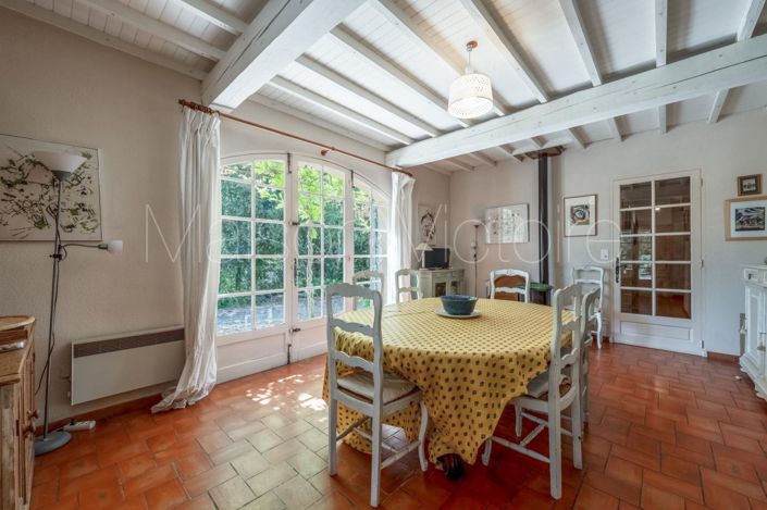 Image No.9-5 Bed House for sale