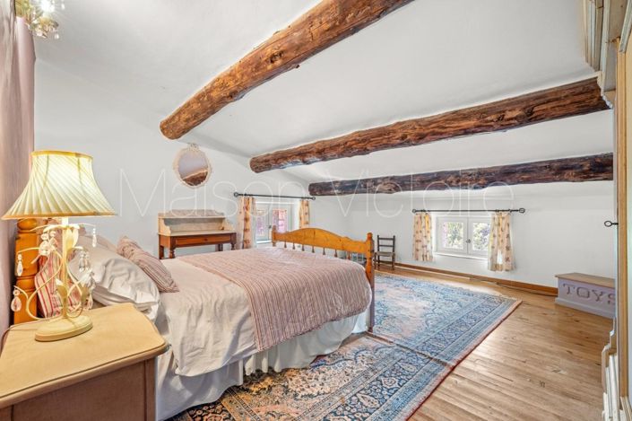 Image No.22-4 Bed House for sale