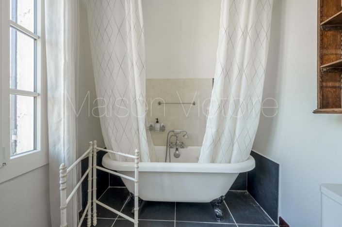 Image No.15-7 Bed House for sale