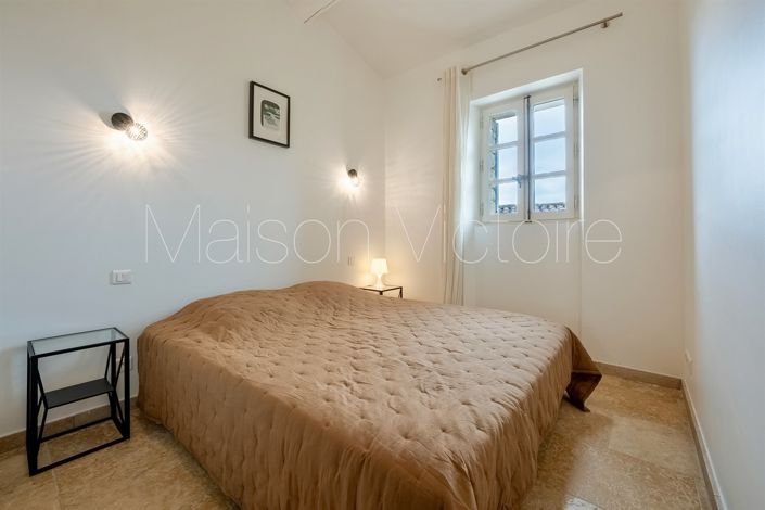 Image No.13-3 Bed House for sale