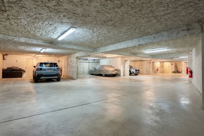 Image No.18-3 Bed House for sale